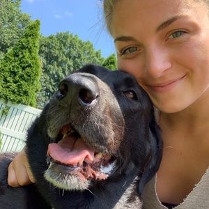 Meet your Posher, Brianna